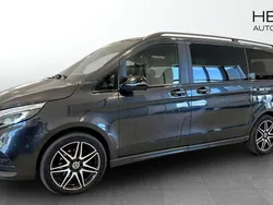 Mörkgrå (grey) Begagnad 2021 Mercedes V300 Exclusive Minibuss | 649 000 kr