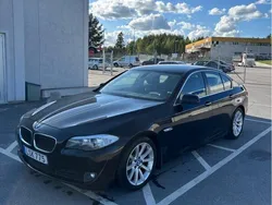 Svart Begagnad 2011 BMW 520 Sedan | 105 000 kr (Marknadspris)