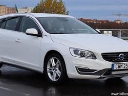 Vit samma som bilen Begagnad 2015 Volvo V60 Kombi | 137 500 kr (Marknadspris)
