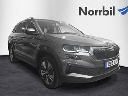 Grå Begagnad 2023 Skoda Karoq Style SUV | 329 900 kr (Marknadspris)