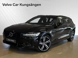 Svart Begagnad 2022 Volvo V60 R-Design Kombi | 424 900 kr (Marknadspris)
