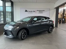 Grå Begagnad 2023 MG MG4 EV Halvkombi | 336 542 kr (Dyr)