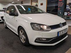 Vit Begagnad 2015 VW Polo Halvkombi | 89 900 kr (Marknadspris)