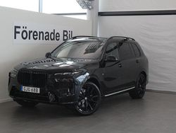 Svart Begagnad 2024 BMW X7 Comfort Edition SUV | 1 159 000 kr