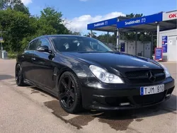 Svart Begagnad 2006 Mercedes CLS320 Sportkupé | 120 000 kr