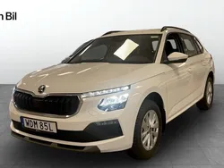 Vit (candy white) Ny 2025 Skoda Kamiq Selection SUV | 274 900 kr (Bra pris)