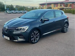 Grå Begagnad 2022 Renault Clio V Intens Halvkombi | 148 000 kr (Marknadspris)