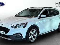 Vit (white) Begagnad 2021 Ford Focus Active Halvkombi | 194 900 kr (Marknadspris)
