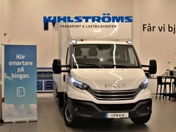 Vit Begagnad 2023 Iveco Daily Van | 773 750 kr