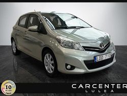 Ljusgrå Begagnad 2011 Toyota Yaris Active Halvkombi | 79 900 kr (Marknadspris)