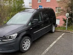 Svart Begagnad 2018 VW Caddy Maxi Minibuss | 175 000 kr (Bra pris)