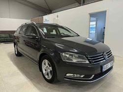 Mörkgrå (grå) Begagnad 2011 VW Passat Kombi | 59 900 kr (Marknadspris)