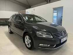 Mörkgrå (grå) Begagnad 2011 VW Passat Kombi | 59 900 kr (Marknadspris)
