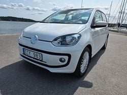 Vit Begagnad 2014 VW up! high up! Halvkombi | 75 000 kr (Marknadspris)