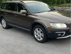 Brun Begagnad 2016 Volvo XC70 Momentum SUV | 145 000 kr (Marknadspris)