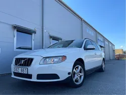 Vit Begagnad 2009 Volvo V70 Kombi | 48 500 kr (Bra pris)