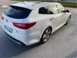 Vit Begagnad 2018 Kia Optima Hybrid 2 Sedan | 198 000 kr (Marknadspris)