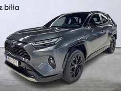 Grå Begagnad 2024 Toyota RAV4 Hybrid Style SUV | 419 900 kr (Bra pris)