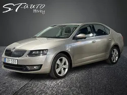 Ljusbrun (brun metallic) Begagnad 2015 Skoda Octavia Elegance Halvkombi | 129 900 kr (Marknadspris)