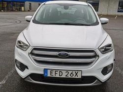 Vit Begagnad 2019 Ford Kuga Trend SUV | 198 900 kr