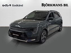Grön (/cge/ city scape green) Begagnad 2023 Kia Niro Advance SUV | 355 000 kr (Dyr)