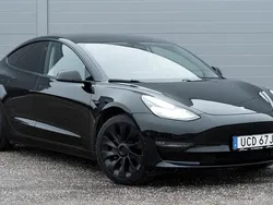 Svart Begagnad 2021 Tesla Model 3 Long Range AWD Sedan | 335 000 kr (Dyr)