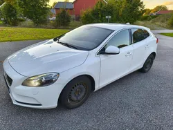 Vit Begagnad 2013 Volvo V40 Kombi | 73 000 kr (Bra pris)