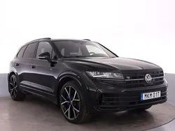 Svart Begagnad 2024 VW Touareg R-line SUV | 949 000 kr (Dyr)