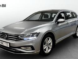 Silver Begagnad 2023 VW Passat Elegance Kombi | 339 500 kr (Marknadspris)