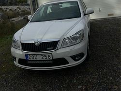 Vit Begagnad 2012 Skoda Octavia RS Halvkombi | 30 000 kr