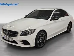 Vit Begagnad 2021 Mercedes C300e AMG Sedan | 409 000 kr (Marknadspris)