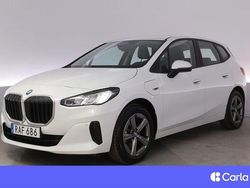 Vit Begagnad 2023 BMW 230 Kombi | 327 900 kr