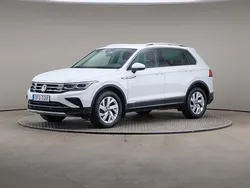 Vit Begagnad 2022 VW Tiguan Elegance SUV | 329 000 kr (Bra pris)