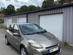 Brun Begagnad 2010 Renault Clio R.S. Halvkombi | 29 500 kr (Bra pris)