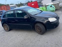 Svart Begagnad 2005 VW Golf IV Trendline Halvkombi | 20 999 kr (Marknadspris)