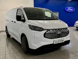 Vit Ny 2024 Ford Transit Trend | 694 200 kr