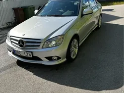 Silver Begagnad 2007 Mercedes C350 Avantgarde Sedan | 139 000 kr