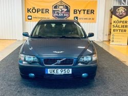 Mörkblå Begagnad 2003 Volvo S60 Business Edition Sedan | 29 900 kr (Marknadspris)