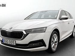Vit Begagnad 2023 Skoda Octavia Style Kombi | 291 900 kr (Lite dyr)