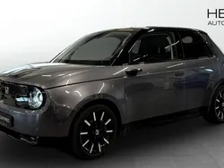 Ljusgrå (grey) Begagnad 2020 Honda e Advance Halvkombi | 169 900 kr (Marknadspris)