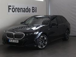 Carbon svart metallic Begagnad 2025 BMW 530 M Sport Kombi | 669 000 kr
