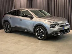 Grå Begagnad 2023 Citroën C4 PureTech Halvkombi | 249 500 kr (Marknadspris)