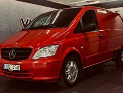 Röd Begagnad 2011 Mercedes Vito Minibuss | 79 900 kr (Marknadspris)