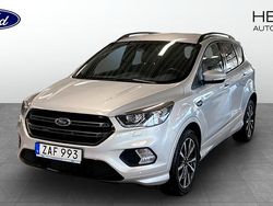 Grå Begagnad 2017 Ford Kuga ST-Line SUV | 194 900 kr (Lite dyr)