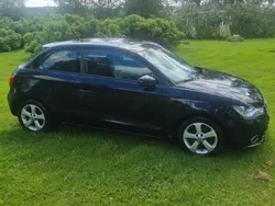 Svart Begagnad 2010 Audi A1 Halvkombi | 61 000 kr (Marknadspris)