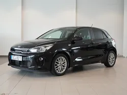 Svart Begagnad 2018 Kia Rio Advance Halvkombi | 129 800 kr (Bra pris)