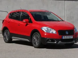 Röd Begagnad 2014 Suzuki SX4 S-Cross SUV | 99 500 kr (Superpris)