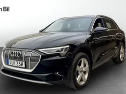 Svart (brilliantsvart) Begagnad 2022 Audi e-tron Proline SUV | 379 000 kr (Superpris)