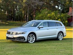 Silver Begagnad 2020 VW Passat Executive Kombi | 205 000 kr (Marknadspris)
