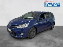 Mörkblå Begagnad 2015 Toyota Verso Minibuss | 149 900 kr (Marknadspris)